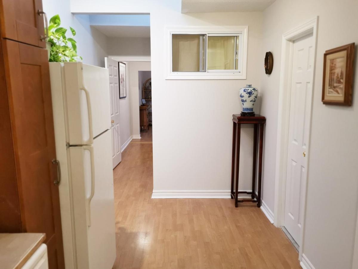 Ferienwohnung Cozy Private Rm Heart Of North York Free Parking Full Kitchen Close To Downtown Toronto Exterior foto